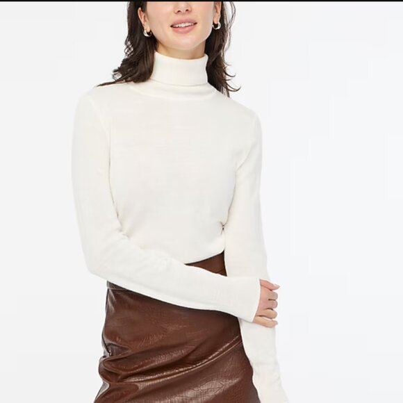 🤍✨ J.Crew Factory Machine-Washable Merino Wool-Blend Turtleneck (NEW WITH TAG) - Picture 2 of 5